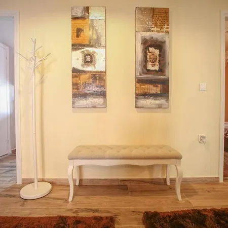 House With Amazing View Of Meteora *